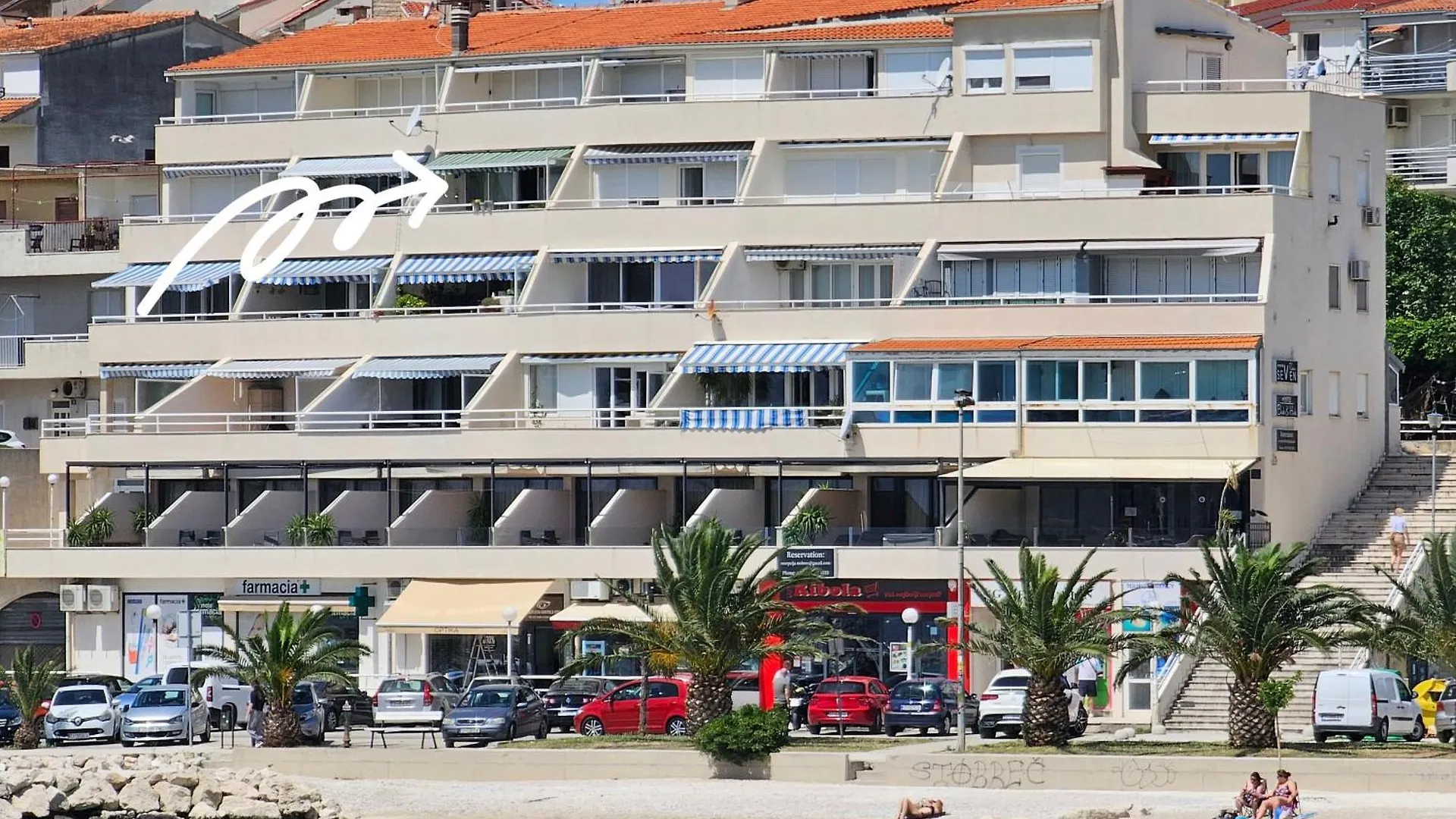 Apartment With A Magical View Split
