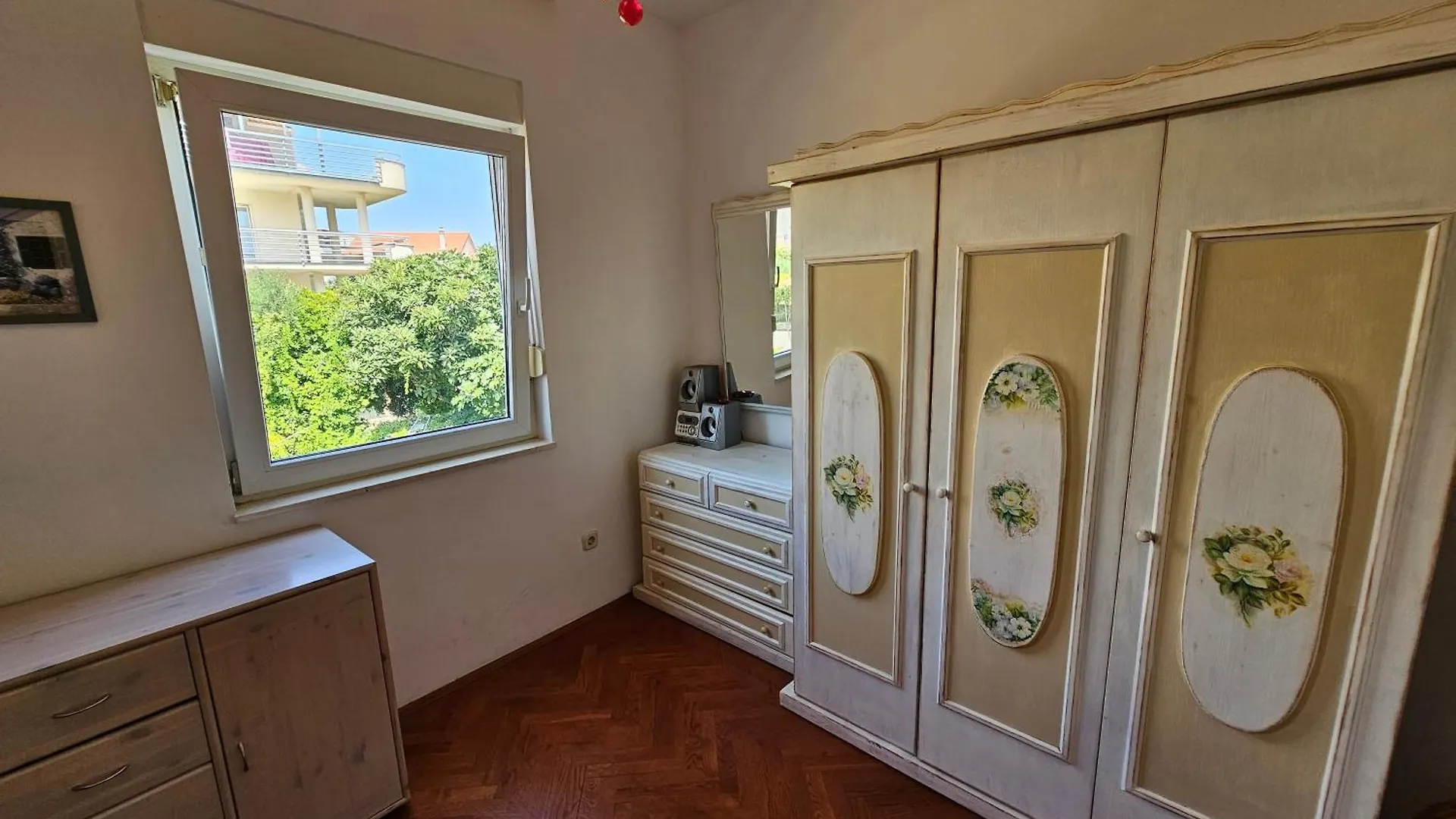 Apartment With A Magical View Split
