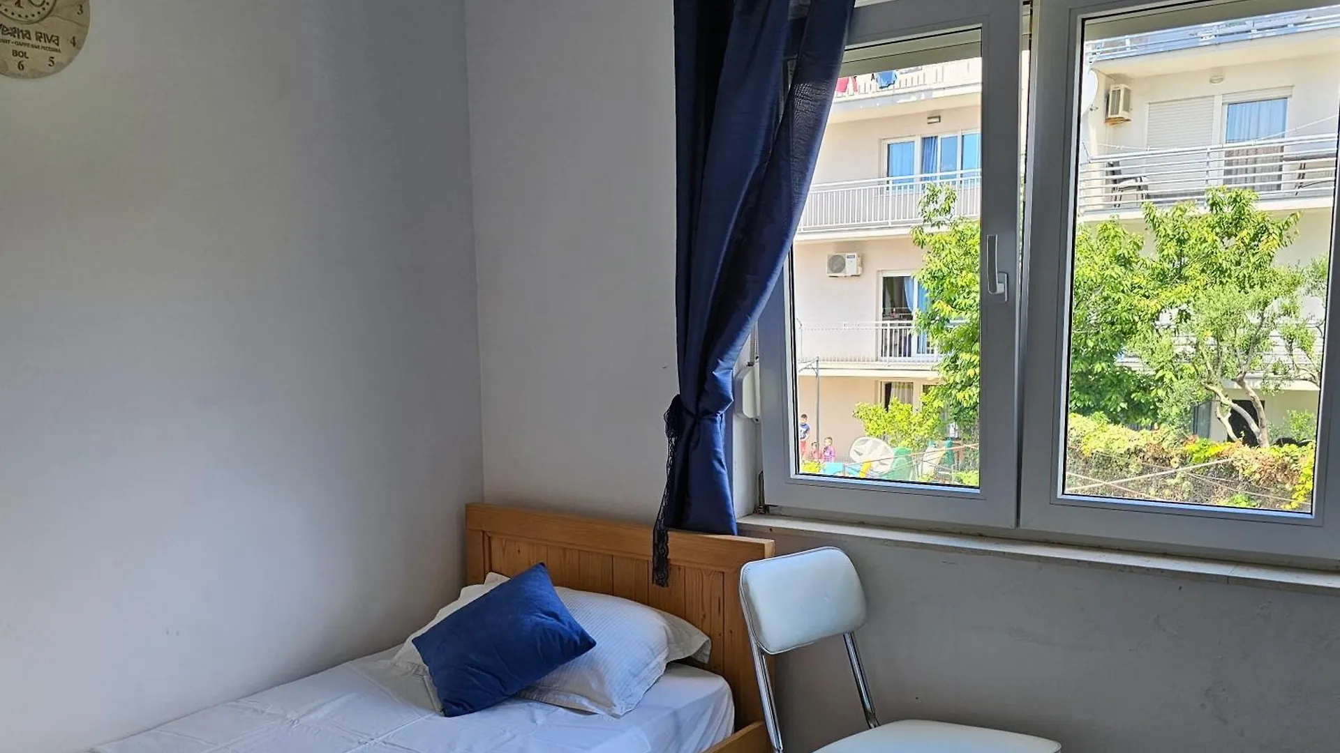 Apartment With A Magical View Split